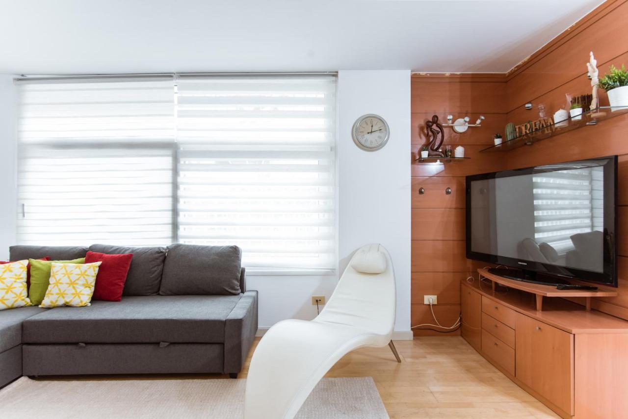 Two Bedroom Townhouse Within 10Min Walk From Beach Barcellona Esterno foto
