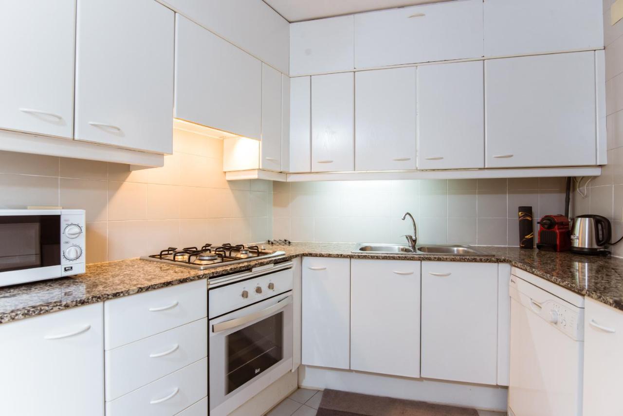 Two Bedroom Townhouse Within 10Min Walk From Beach Barcellona Esterno foto