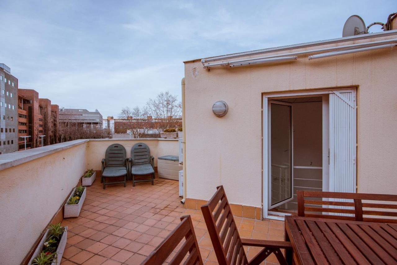 Two Bedroom Townhouse Within 10Min Walk From Beach Barcellona Esterno foto