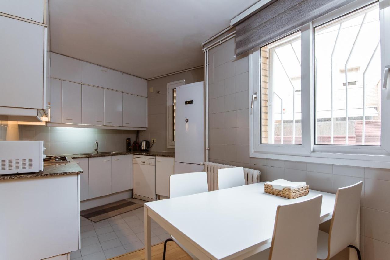 Two Bedroom Townhouse Within 10Min Walk From Beach Barcellona Esterno foto